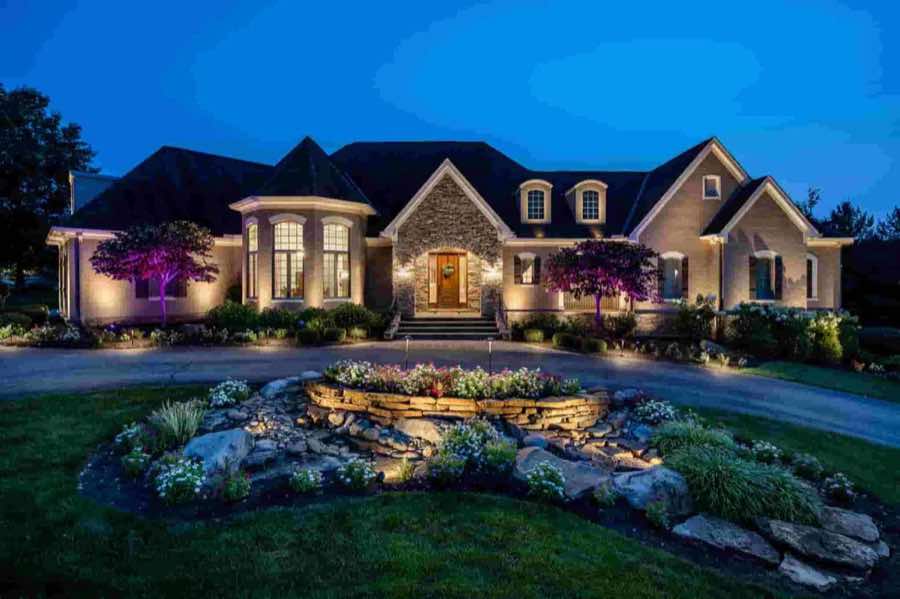 Landscape Lighting in Midlothian